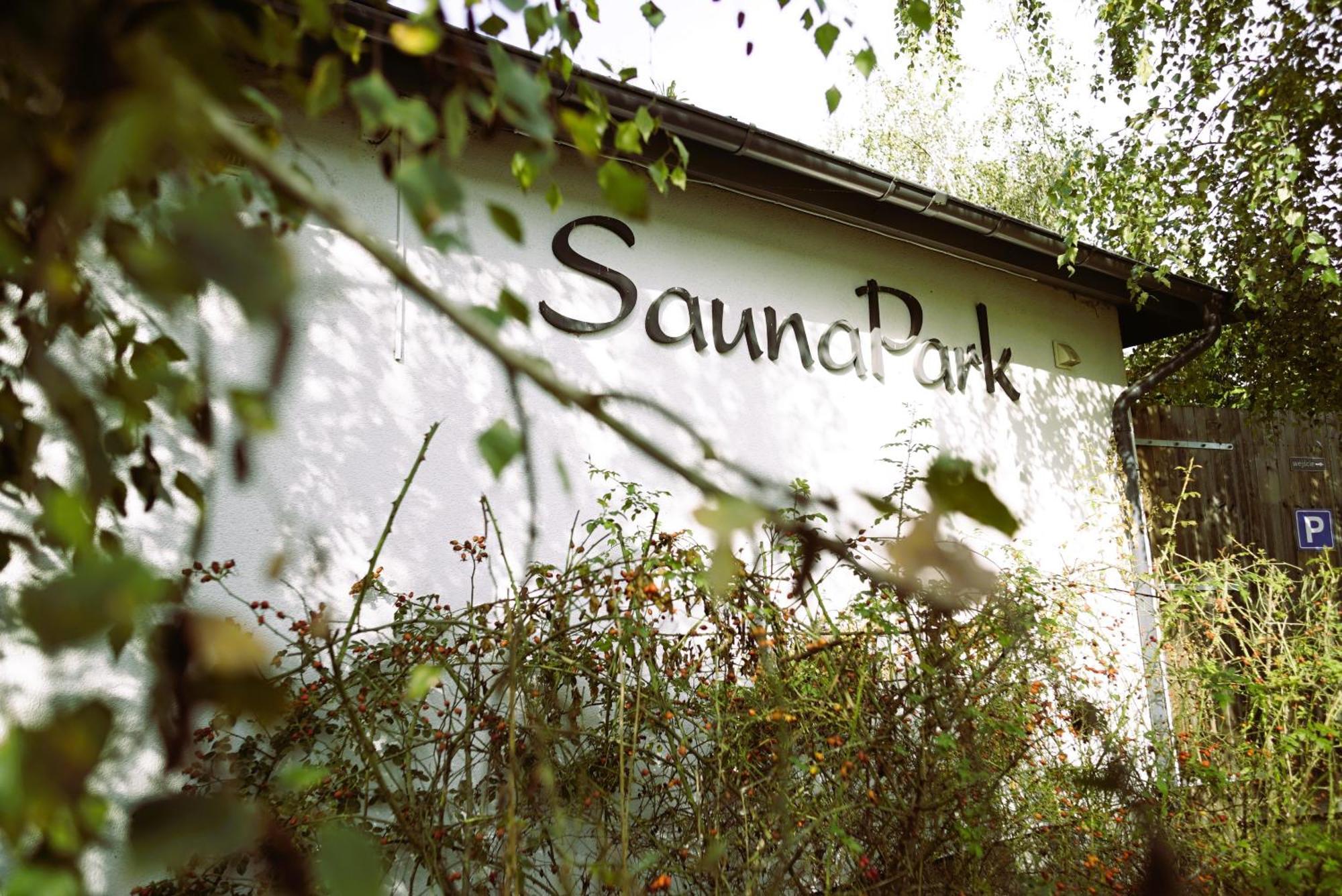 Saunapark Spa Lowyn ภายนอก รูปภาพ